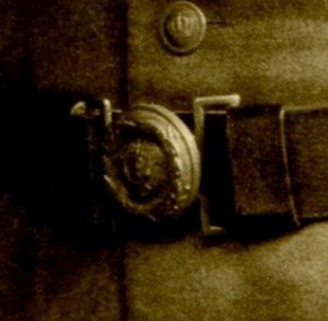 Фото прусского офицера в пикельхельме и с редкими наградами