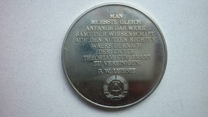 Памятная медаль ГДР, математик Лейбниц