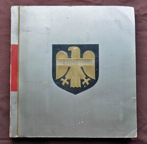 Книга альбом "Die Reichsswehr" 1933