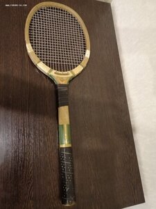 Продам теннисную ракетку(Германия) 1943-44 г.
