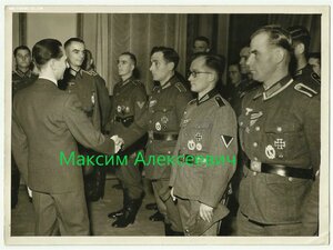 Доктор Геббельс принимает бойцов из Ржева.12 ноября 1942 год