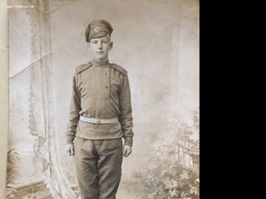 Фото. Молодой солдат.